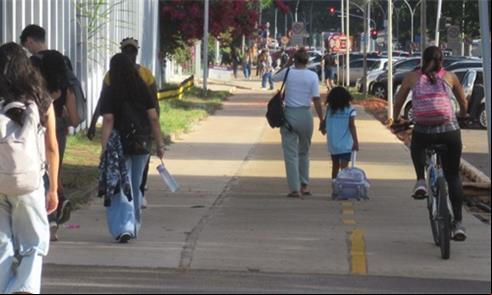 Redesenho de rua, um bom exemplo em Brasília