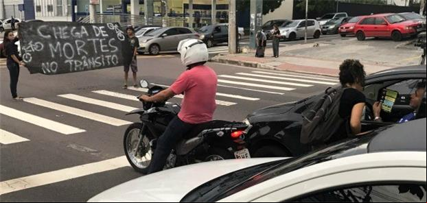 Ação nesta 2ª f. foi promovida por grupo de ciclis