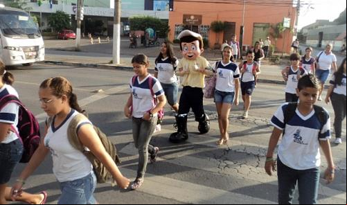 Agentes vão estar nas escolas onde trânsito é mais