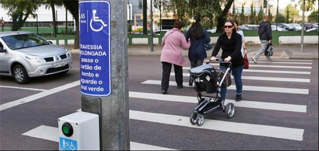 Aumento no tempo aberto do semáforo para pedestre