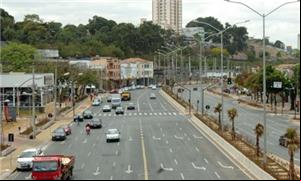 Avenida Boulevard Arrudas, em BH