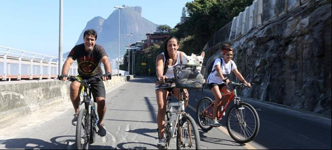 Avenida Niemeyer desfrutada por famílias e atletas