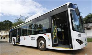 Bateria do coletivo dura 250 km e carrega em 3 hor