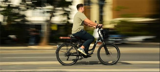 Bicicletas elétricas não poderão mais usar ciclovi