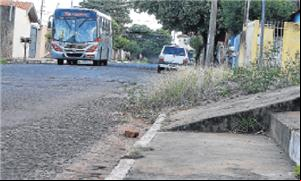 Calçadas da Capital apresentam diversas irregulari