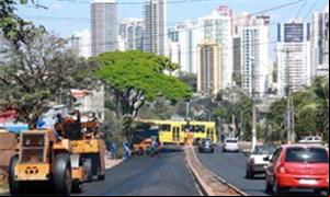 Canteiro central impede conversões