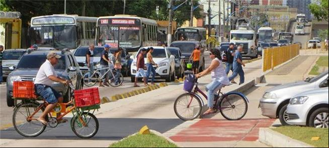 Ciclistas lotam as ruas e ciclovias de Belém