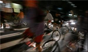 Ciclistas paulistas durante o Dia Mundial sem Carr