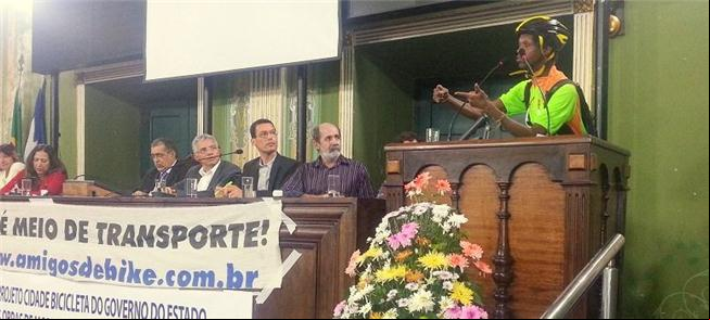 Cicloativista participa do debate na Câmara de Sal