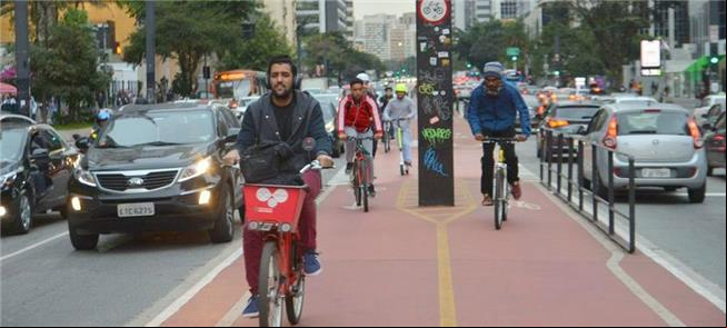 Ciclovia da Av. Paulista: espaço para pedalar e ec