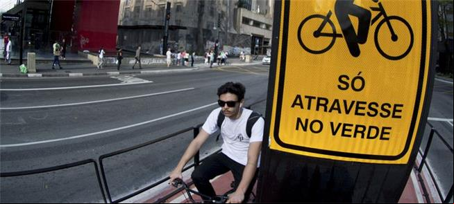 Ciclovia da Paulista: via exclusiva segue por cerc