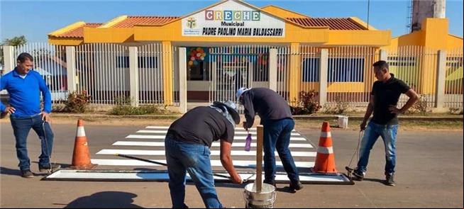 Creche em Sena Madureira (AC) recebe pintura de fa