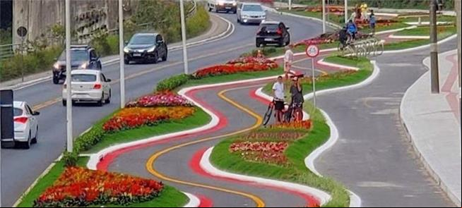 Dá até tontura... Ciclovia em SC vira piada na int