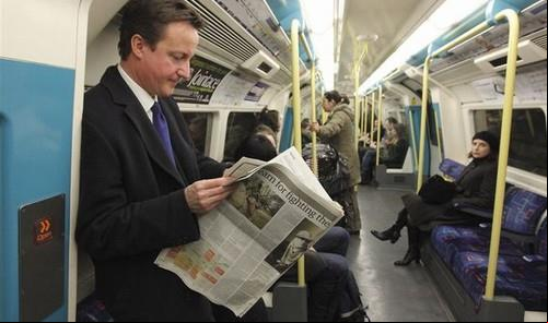 David Cameron no metrô de Londres, em 2015