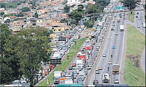 Em 2013, a frota de veículos em BH era de 1.596.08