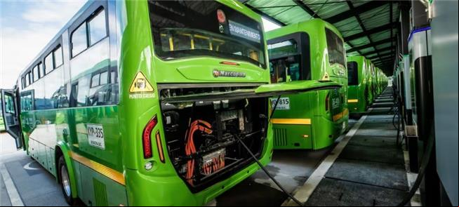 Em Bogotá, a maior garagem tem 40 mil m2 e abriga
