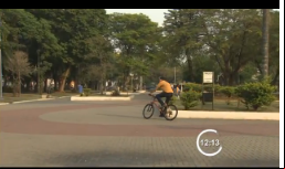 Em Taubaté pedalar nas praças é proibido