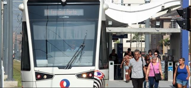 Estação do VLT na cidade litorânea de Santos (SP)