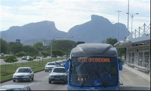 Frota de ônibus do BRT Transoeste faz testes