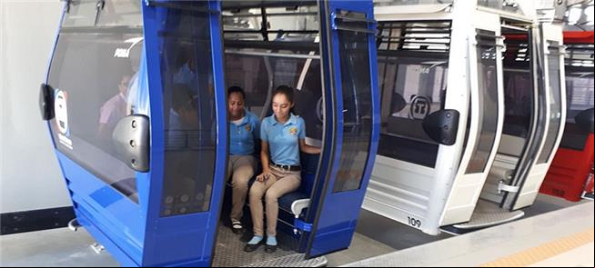 Funcionárias testam novo Teleférico de Santo Domin