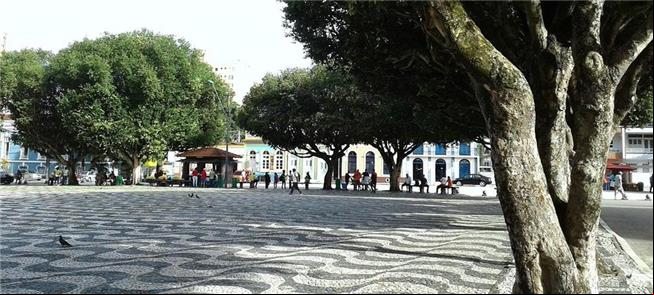 Largo São Sebastião, no Centro: espaço bem mantido