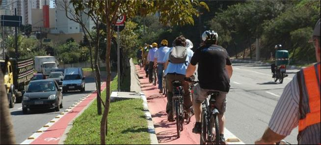 Maioria pedalaria mais se vias e segurança fossem