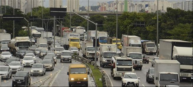 Marginal Tietê parada. São Paulo é a 5ª mais conge