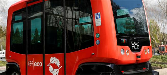Mini-ônibus em teste na Califõrnia