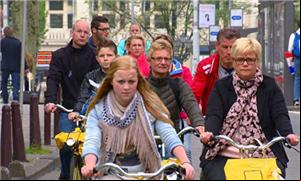 Na Holanda, o trânsito de bicicletas é intenso