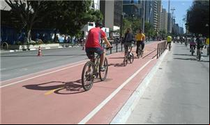 Número de ciclistas na Paulista aumenta