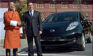 O premiê do Butão e o CEO da Nissan