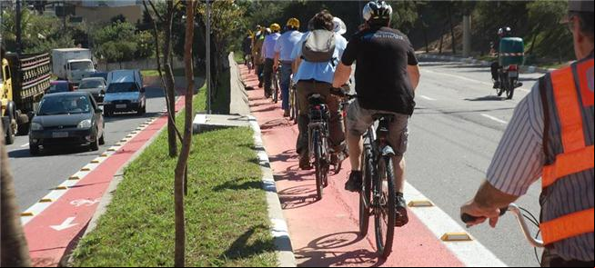 Plano cicloviário da cidade de São Paulo em risco