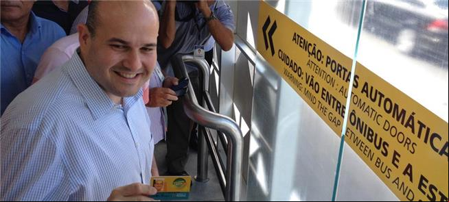 Prefeito Roberto Cláudio participou da inauguração