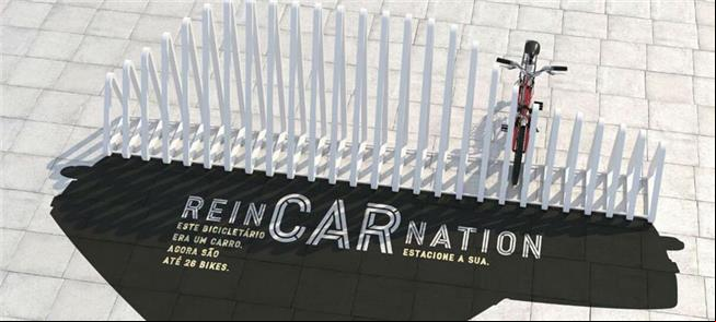 ReinCARnation: da sucata de um carro, lugar para 2