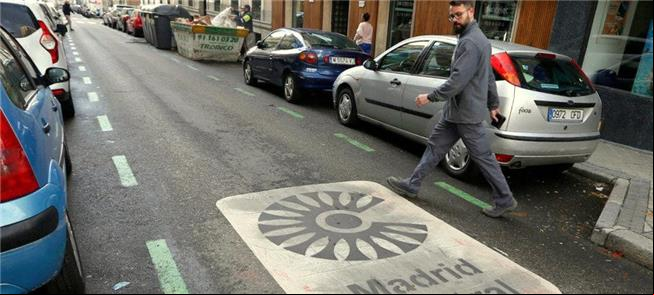 Rua em área central de Madri, onde a prefeitura co