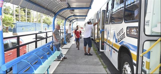 Segue em análise pacote para baixar tarifa de ônib