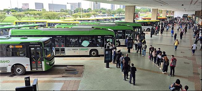 Terminal urbano no centro de Brasília