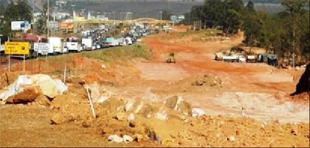 Trevo de Triagem Norte: devastação na área norte d
