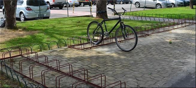 Vagas para bicicletas podem ser obrigatórias em SP