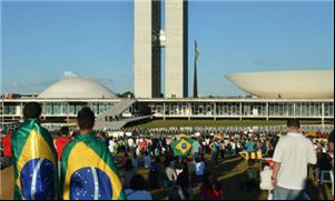 Vários movimentos fizeram protesto no Congresso Na