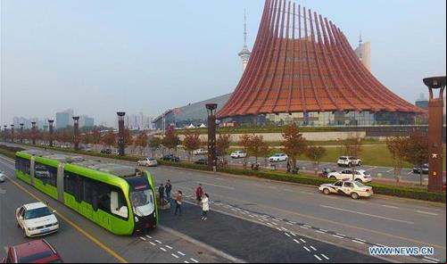 Veículo autônomo é testado no transporte público d
