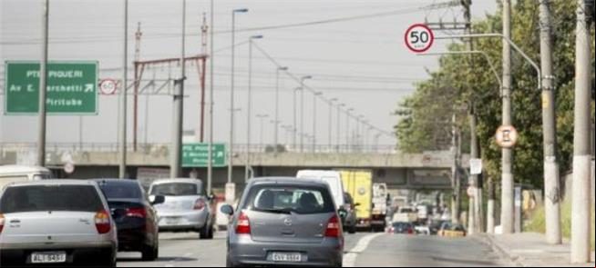 Velocidade nas marginais é tema de reunião em SP