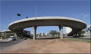 Viaduto segue sem tráfego