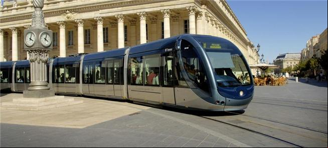 VLT Citadis semelhante ao que circulará no Rio de